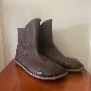 EUC Women's Brown Leather Camper Snap Button Boots